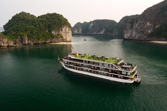 Doris Cruise 5 star cruise 2 days visiting Halong Bay Lan Ha Bay private balcony - A private balcony after the daytime rush