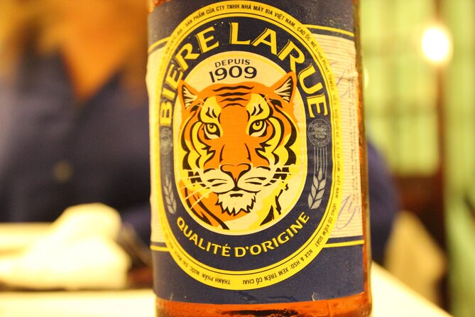 Dragon Cruise by Romantic Yatch: Tasty Beer/Flower/Cake & Dance - Is the $17 price fair?
