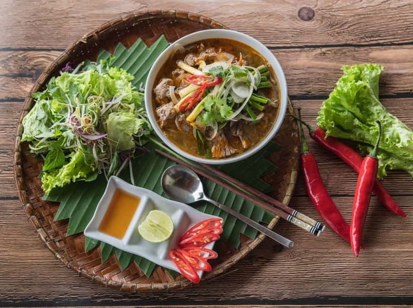 Eat like a local with a local - Walking Tour - Key points at a glance