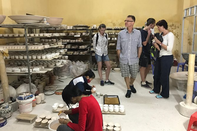 Explore Bat trang village & Ceramics factories with local guide - The journey from Hanoi to Bat Trang