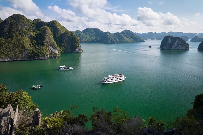 Featured: All-Inclusive OVERNIGHT Halong Cruises - many options - Activities, timing, and the crowded-sight problem