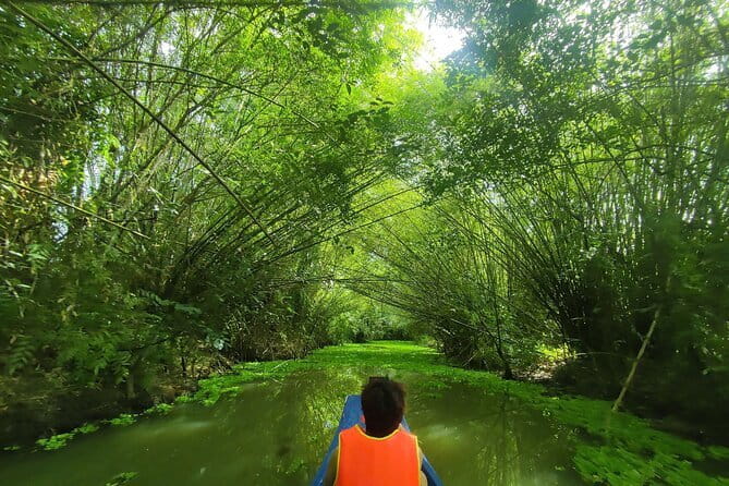 Floating Market & Hidden Canals – Small Group Morning Boat Tour - What the small group changes