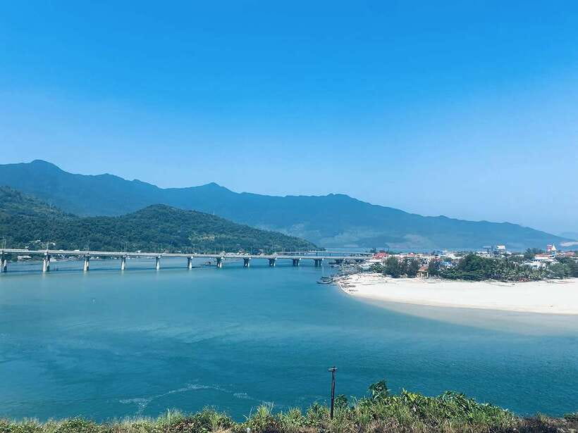 From Da Nang/Hoian/Hue: Hue Imperial City Full-Day Tour - Thien Mu Pagoda beside the Perfume River