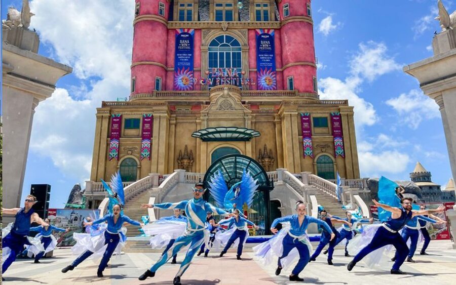 From Da Nang or Hoi An: Ba Na Hills Golden Bridge Tour - Fantasy Park and the 90-plus activities