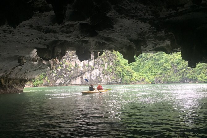 From Ha Noi/Cat Ba: Full-Day Cruise to Lan Ha bay - Ha Long Bay - The eastern Lan Ha Bay route and its named islets