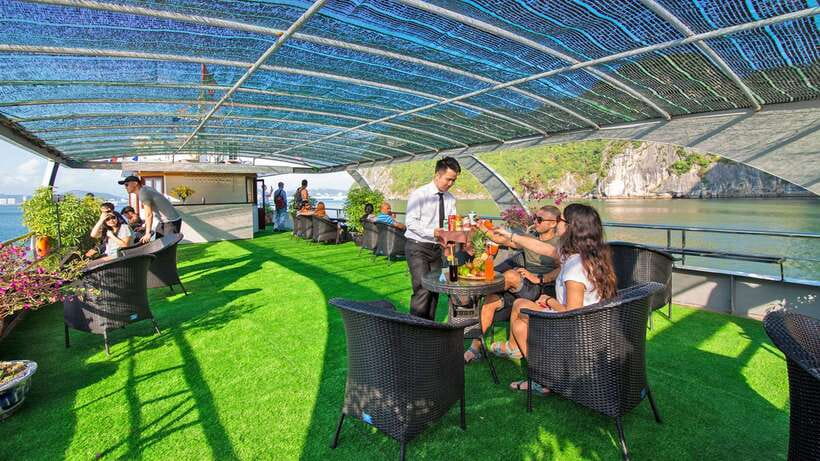 From Hanoi: 1 -Day Halong Bay Cruise With Big & Small Groups - Luon Cave by kayak, bamboo boat, or another upgrade