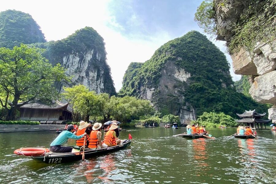 From Hanoi: 1-Day Private Car to Incense Village & Ninh Binh - Key points to know before booking