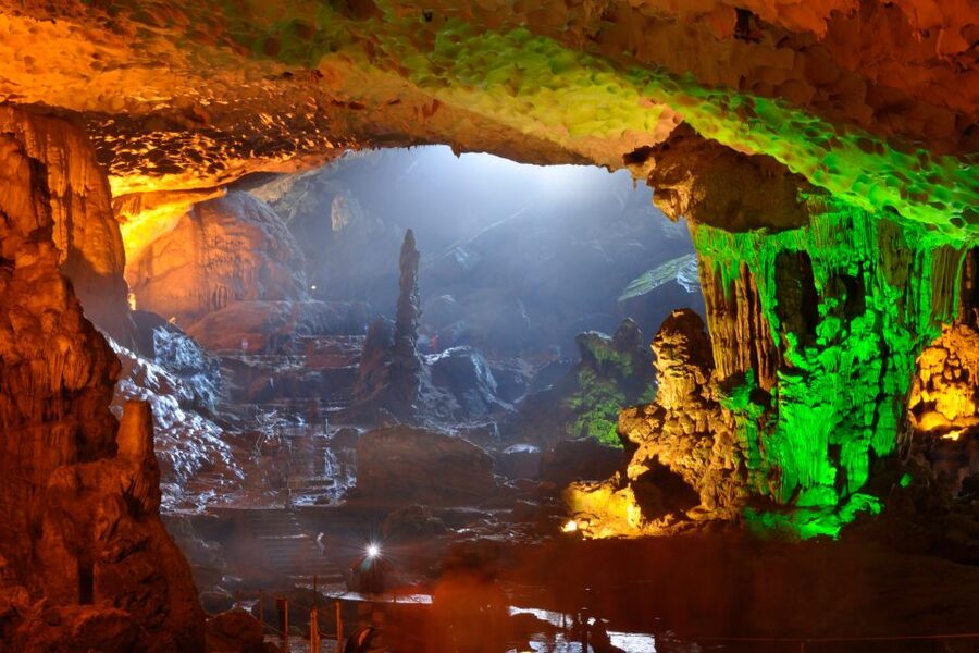 From Hanoi: 2-Day & 1 Night Halong Bay Tour - Luon Cave by kayak or bamboo boat