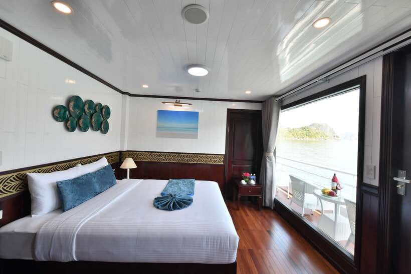 From Hanoi: 2-Day Halong Sapphire Cruise with Balcony Cabin - Arriving at Tuan Chau for the 12:00 launch
