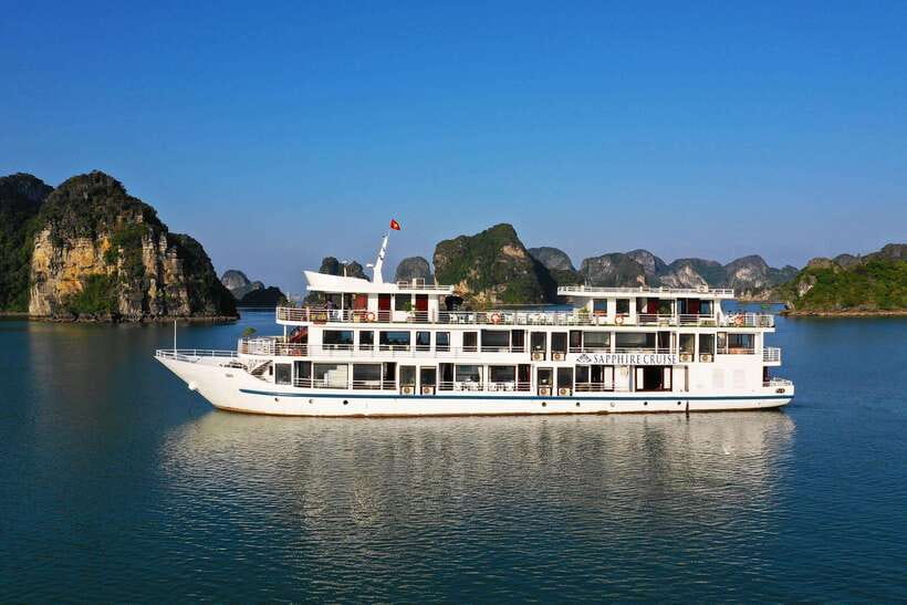 From Hanoi: 2-Day Halong Sapphire Cruise with Balcony Cabin - Brunch, tender transfer, and the ride back to Hanoi