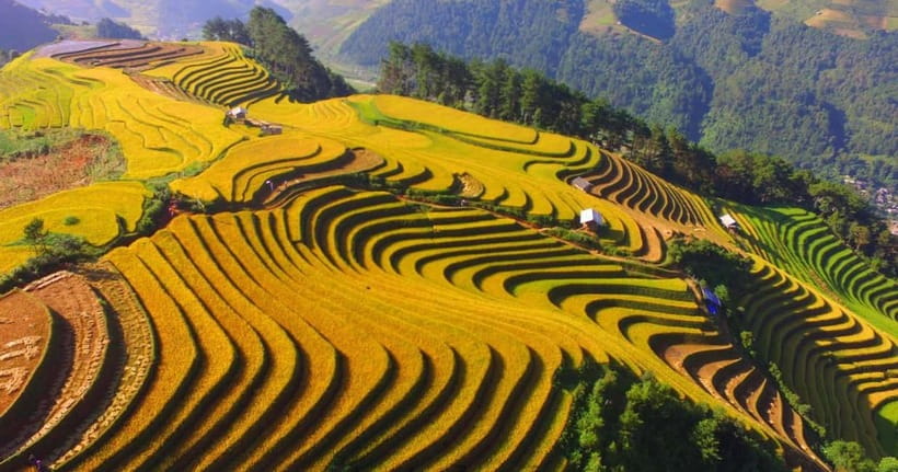 From Hanoi: 2-Day Luxury Sapa Trekking Tour with Homestay - The second day through Giang Ta Chai