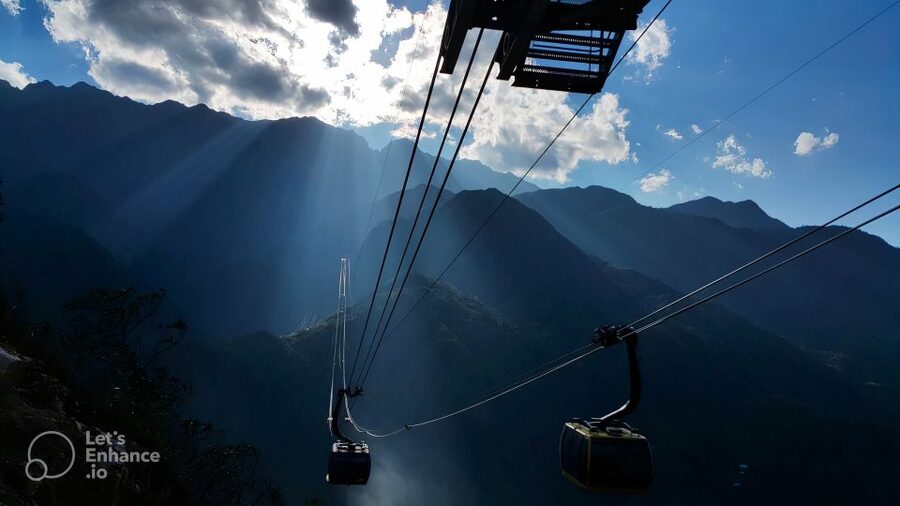 From Hanoi: 2-Day Sapa-Fansipan Peak & Trek & Ha Giang Bus - Fansipan cable car and the final 600 steps