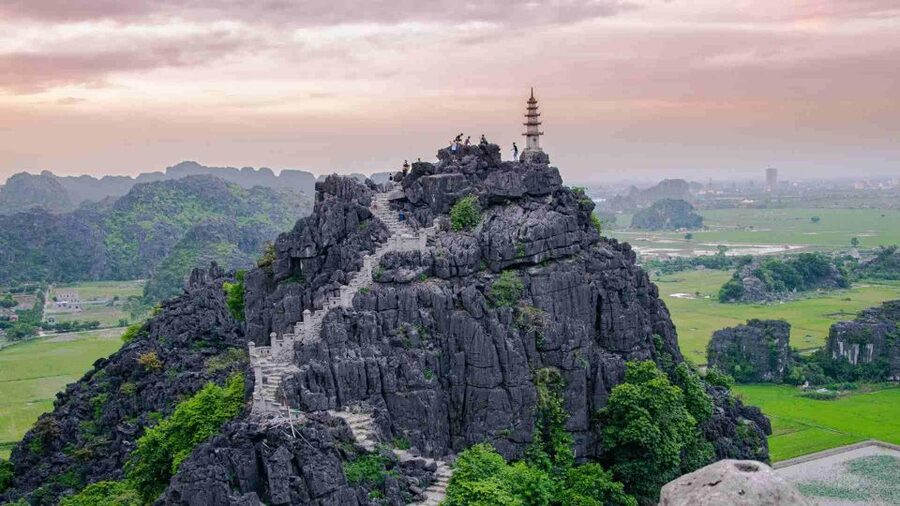 From Hanoi: 3-Day Luxury Tour Ninh Binh & Ha Long Bay Cruise - Who will enjoy this three-day schedule