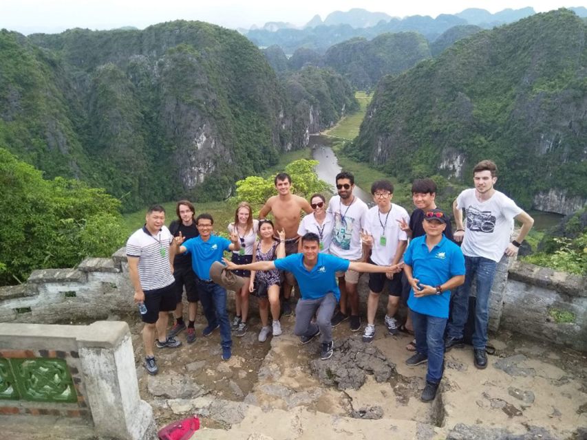 From Hanoi: Bai Dinh, Trang An, and Mua Cave Full-Day Tour - Guides, group size, and the human side of the day