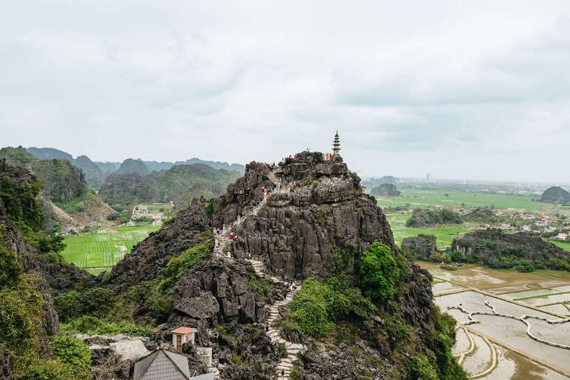 From Hanoi: Full-Day Ninh Binh Highlights Small Group Tour - A riverside Vietnamese lunch
