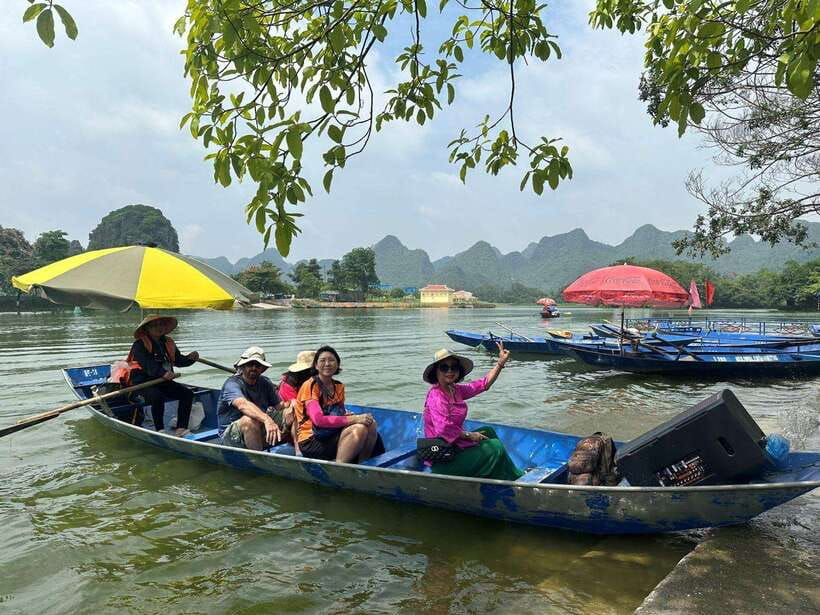 From Hanoi: Full-Day Perfume Pagoda Group Tour with Lunch - The 7:45 pickup and long ride from Hanoi