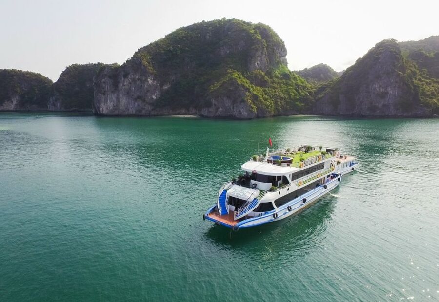 From Hanoi: Ha Long Bay Luxury Cruise Day Tour with Jacuzzi - Titov Island for a short climb and beach time