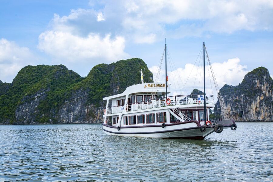 From Hanoi: Ha Long Bay Save-Cost Tours - Big & Small Groups - Sunset snacks and the ride back