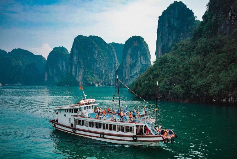 From Hanoi: Halong Bay Day Trip with Lunch and Transfers - Kayaking or bamboo boating through a mountain lagoon