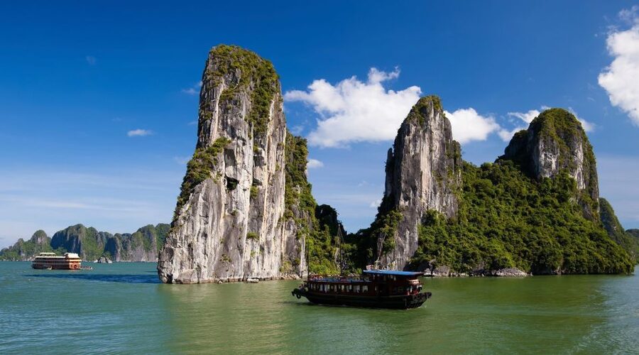 From Hanoi: Halong Bay Day Trip with Lunch and Transfers - Titop Island combines a viewpoint and beach stop