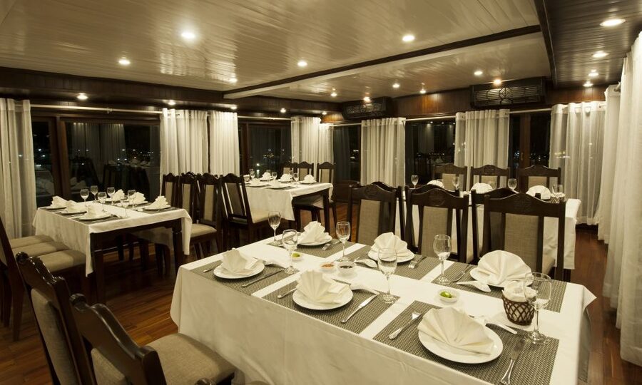 From Hanoi: Halong Explorer 3-Day Deluxe Cruise - Sunset, dinner, and squid fishing