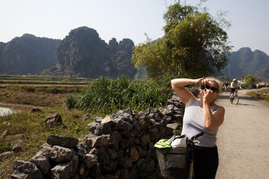 From Hanoi: Hoa Lu & Tam Coc with Buffet lunch & Cycling - Why this Hoa Lu and Tam Coc day trip works