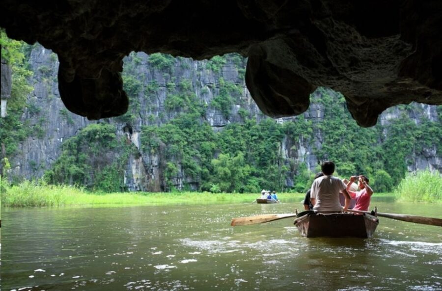 From Hanoi: Hoa Lu & Tam Coc with Buffet lunch & Cycling - The optional Hang Mua climb