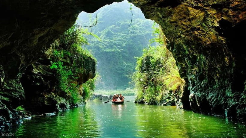 From Hanoi: Ninh Binh Bai Dinh or Hoa Lu, Trang An, Mua Cave - Hang Mua and the 500-step climb