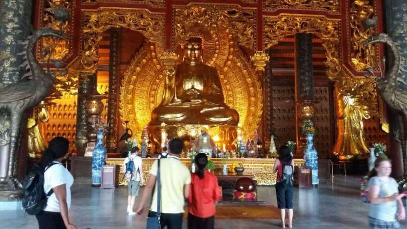From Hanoi: Ninh Binh, Bai Dinh, Trang An and Mua Cave Trip - A buffet lunch with local choices