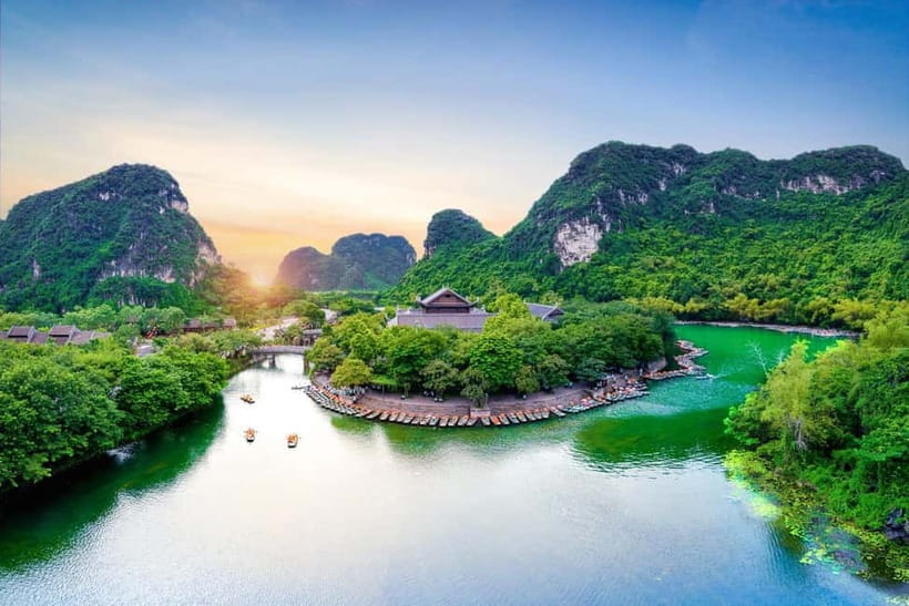 From Hanoi: Ninh Binh Trip with Cycling & Buffet Lunch - A bicycle ride through the countryside