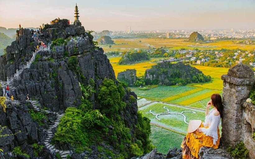 From Hanoi/NinhBinh: HoaLu-Bai Din- TrangAn- MuaCave-BichDon - Mua Cave: A Steep Climb with the Best View