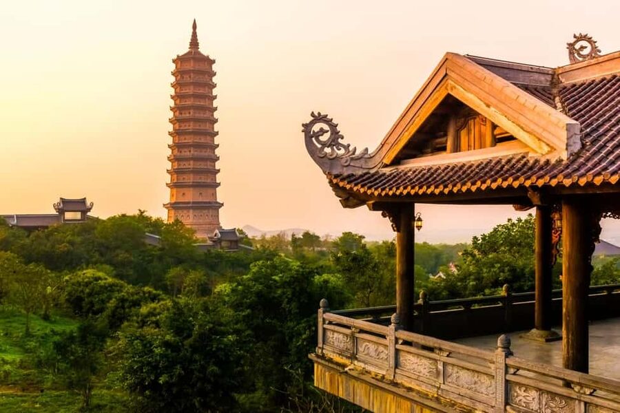 From Hanoi: Trang An Eco-tourism -Bai Dinh pagoda & Mua Cave - Key points at a glance