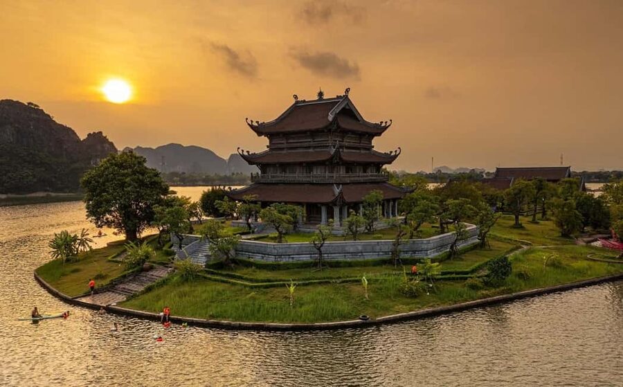 From Hanoi: Trang An Eco-tourism -Bai Dinh pagoda & Mua Cave - Why this Ninh Binh day trip works