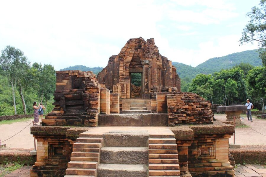 From Hoi An: Day Tour of My Son Temples and Marble Mountain - Marble Mountain, caves, and stone steps
