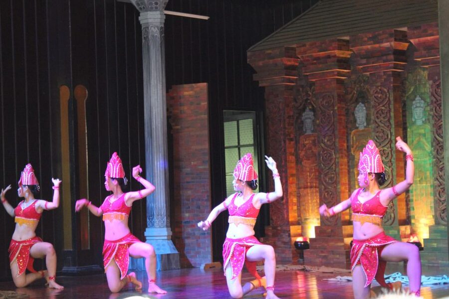 From Hoi An: Day Tour of My Son Temples and Marble Mountain - Guides, vehicles, and the pace of the day