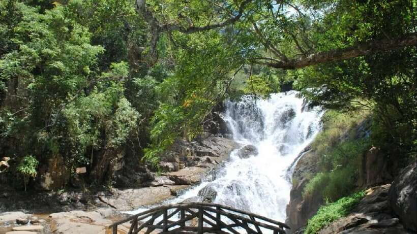 From Nha Trang: Best Seller Top Site Luxury Da Lat City Trip - The guide and group experience