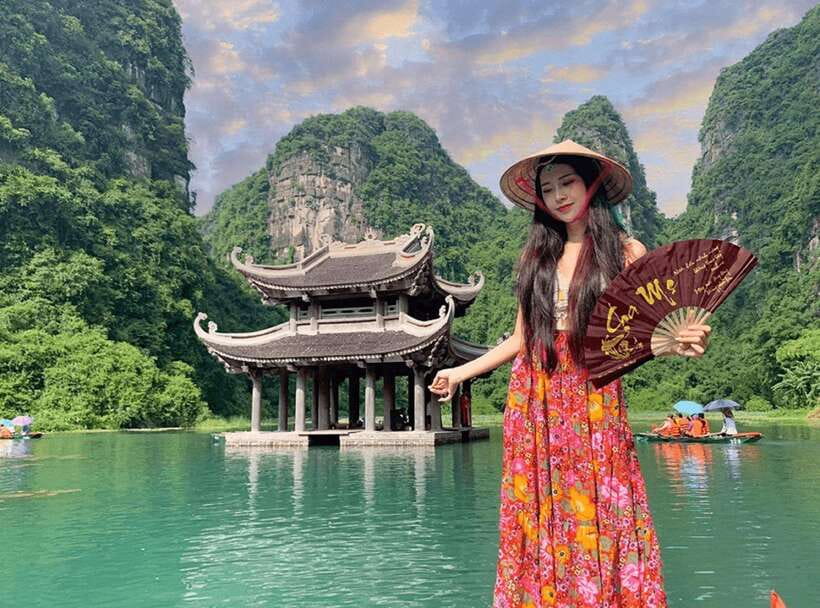 From Ninh Binh: Hoa Lu, Bai Dinh, Trang An, & Mua Cave Tour - Guides make the difference