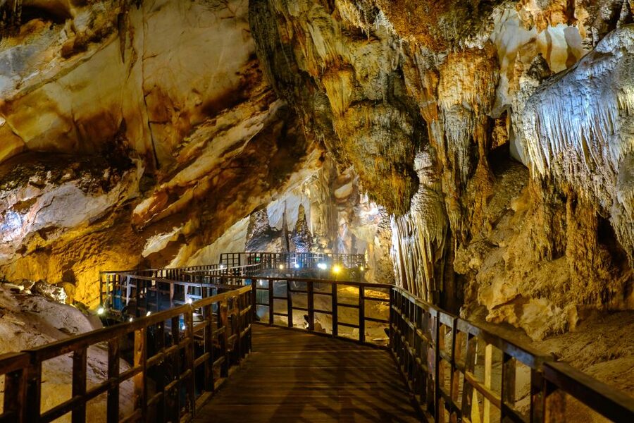 From Phong Nha/Dong Hoi: Paradise and Phong Nha Cave Tour - Who should book this cave tour