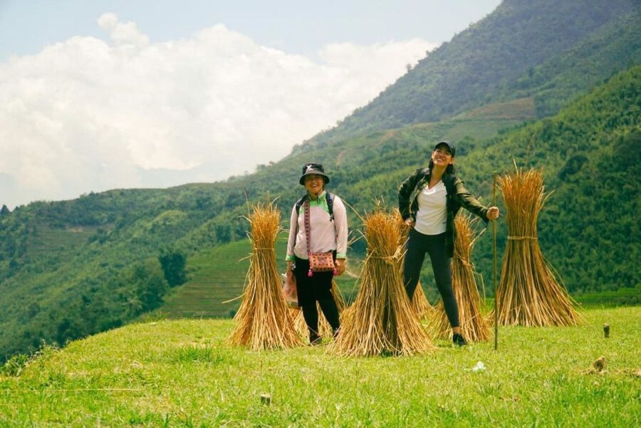 From Sapa: 1-Day Guided Trek to Lao Chai & Ta Van with Lunch - The afternoon route to Ta Van and Zay traditions