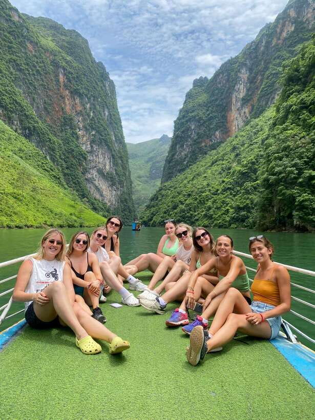 From Sapa: 2 Day Ha Giang Loop Motorbike Tour With Rider - The overnight move from Sapa to Ha Giang
