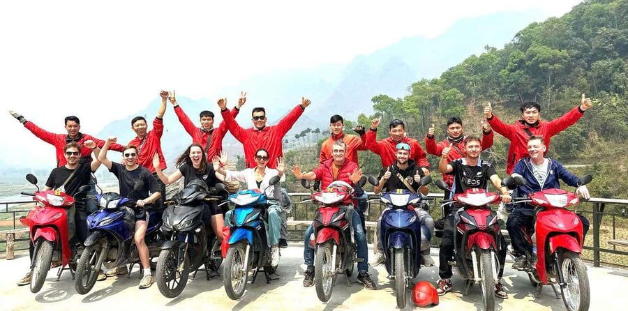 From Sapa: 3-Day Ha Giang Loop with Safe Rider (max 8 pax) - Day one: the overnight bus from Sapa to Ha Giang
