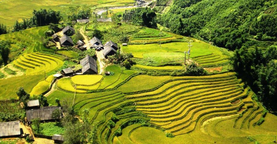From Sapa: Terrace Fields and Local Villages Trek with Lunch - The waterfall pause