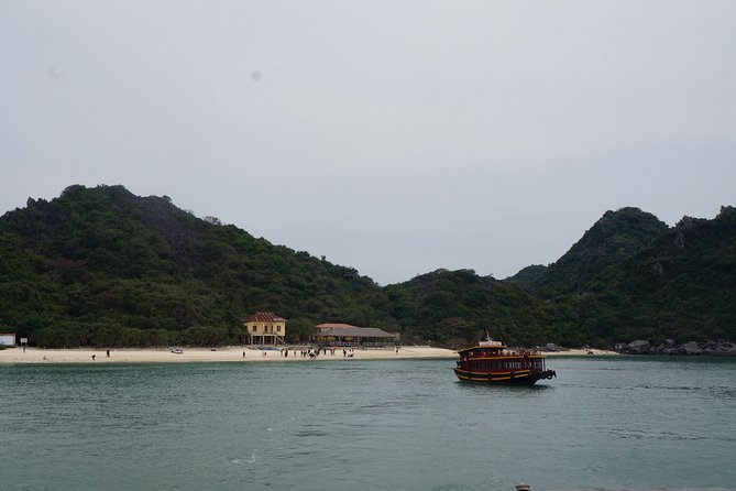 Full day boat trip with Cat Ba Captain Jack to Lan Ha Bay and Ha Long Bay - Who should book this trip
