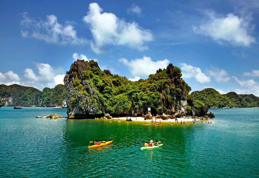 Full day boat trip with Cat Ba's captain Jack - Kayaking through Dark-Bright Cave