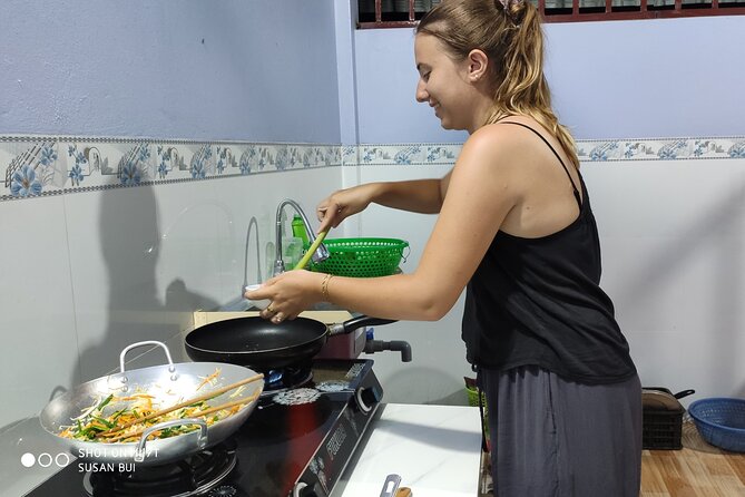 Full-Day Experience in Mekong Cycling and Authentic Home Cooking - A 300-year-old Khmer temple and local customs