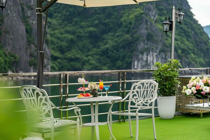Full day Halong Bay Luxury Cruise - buffet lunch, kayak, swim. - A Vietnamese buffet with real choice