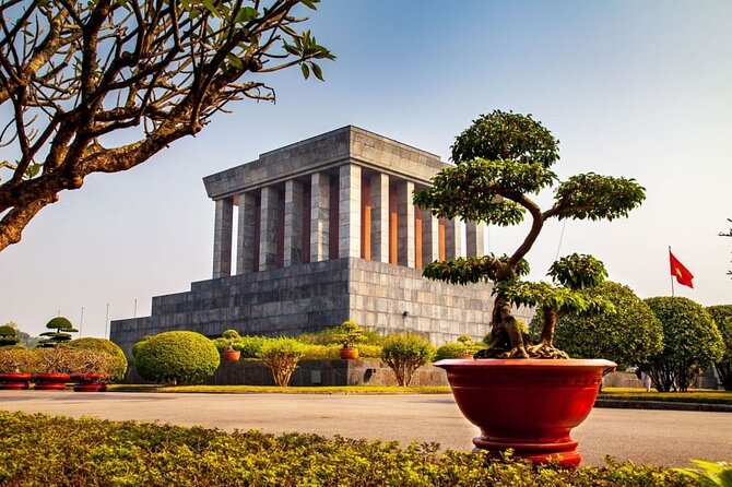 Full-Day Hanoi City Tour with Hidden Local Life Experience - Tran Quoc Pagoda on West Lake