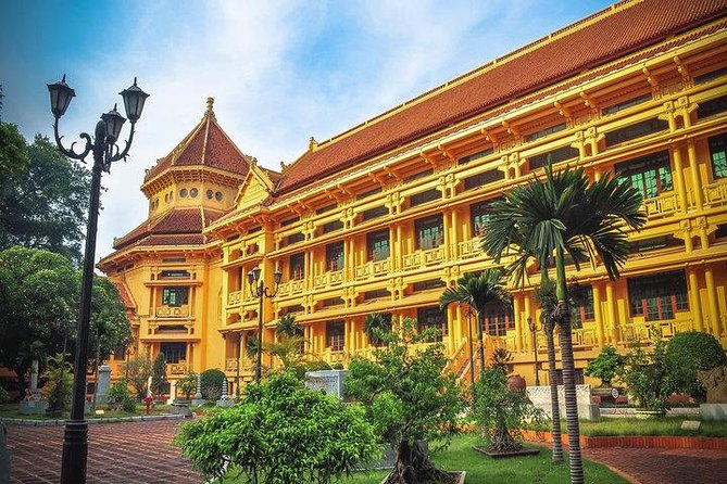 Full-day Private Hanoi Sightseeing Tailored on request - A quick look at Hanoi Train Street