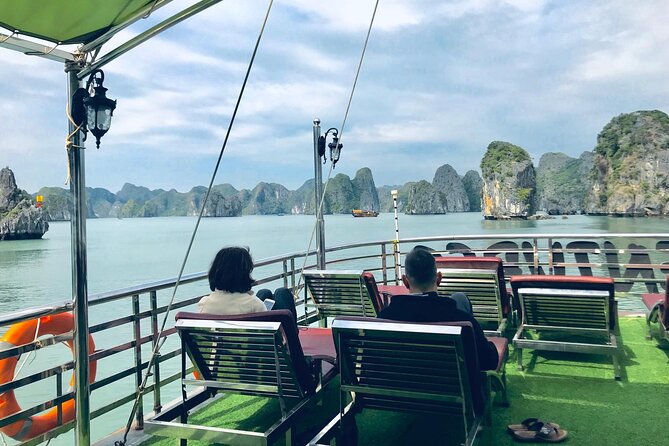 Full day trip to Lan Ha-Ha Long Bay from Cat Ba, avoid the crowds - 8:30 a.m. from Cat Ba town
