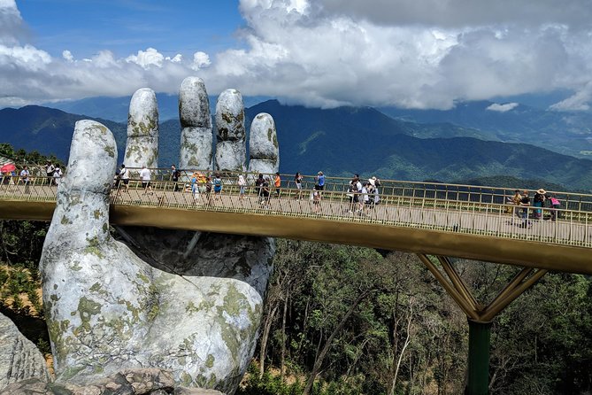 Golden Bridge & Ba Na Hills 1 Day including buffets lunch & 2 ways Cable Car - Golden Bridge, gardens, and Linh Ung Pagoda